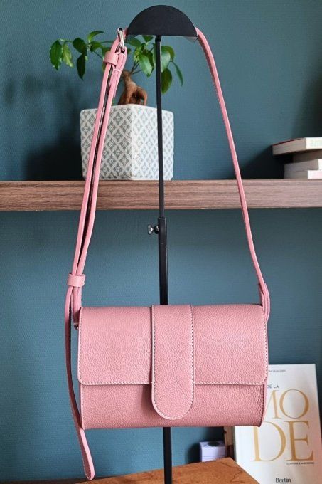sac_baguette_bandouliere_cuir_rose_blush_printemps_88
