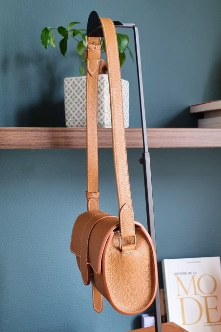 sac_bandouliere_cuir_camel_printemps_88_1
