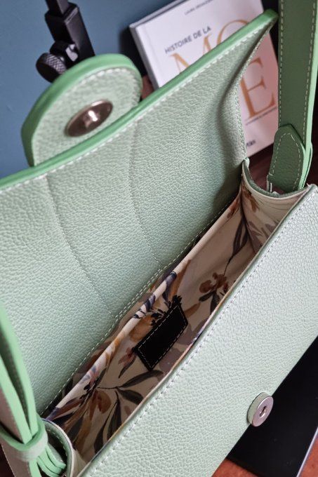 Sac à main "Nimué" en cuir vert tilleul